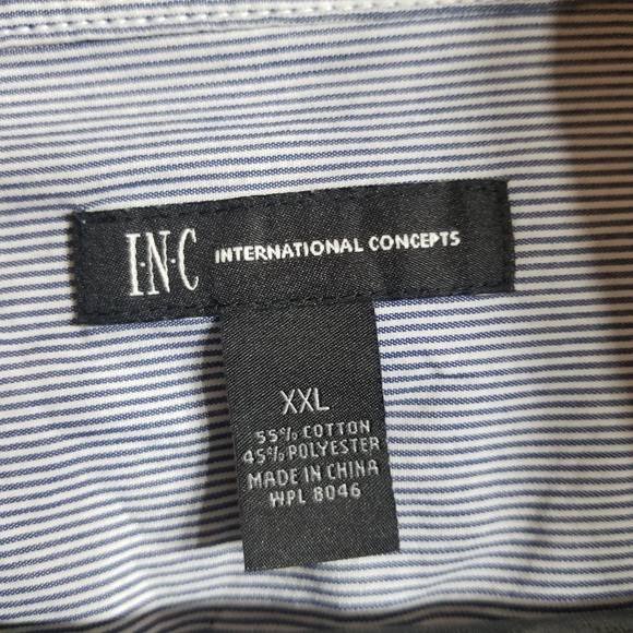 Inc button up - Picture 2 of 3